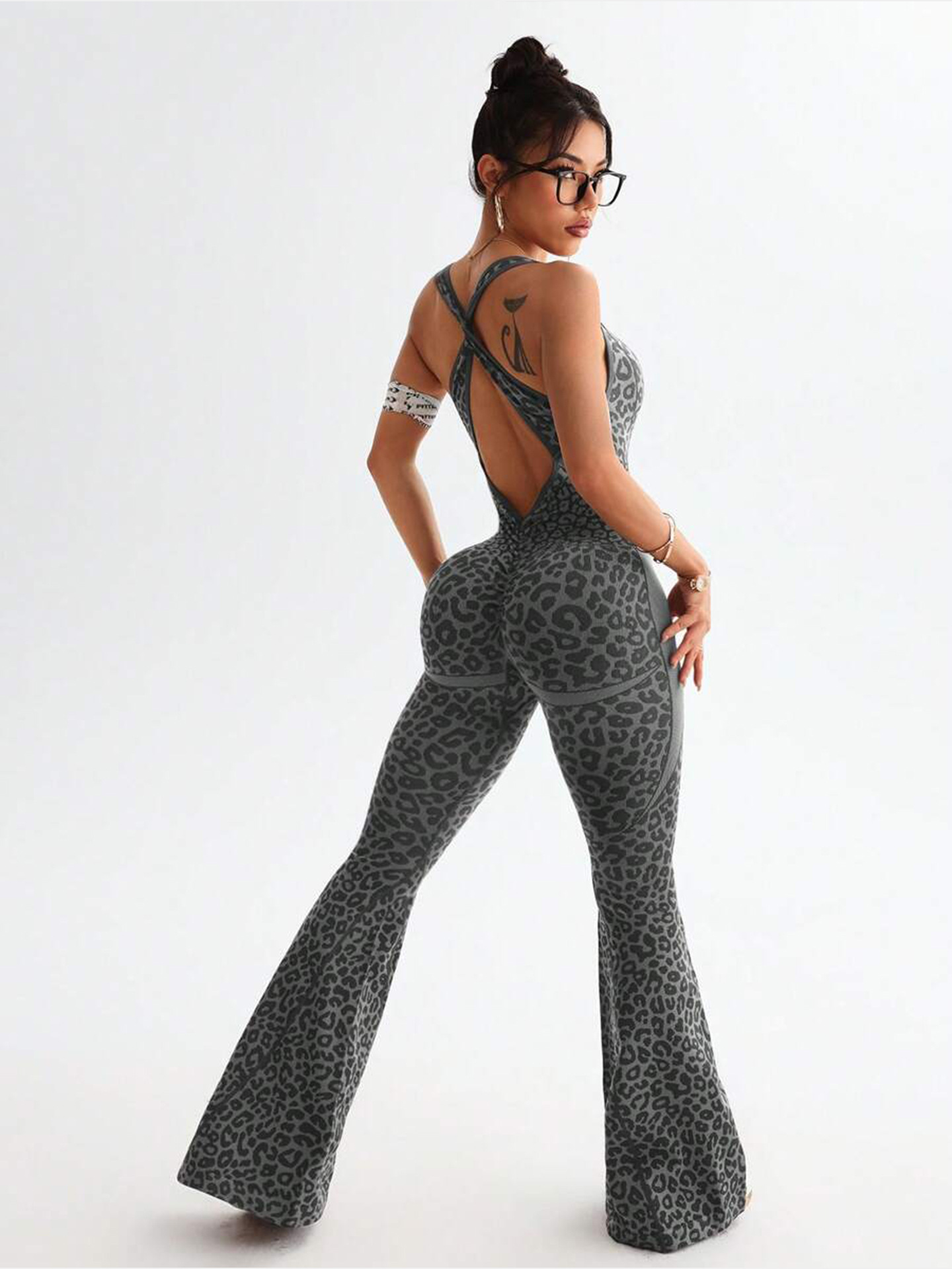 2026 Women's new sexy Leopard Print Seamless One-Piece Yoga Suit for Fitness