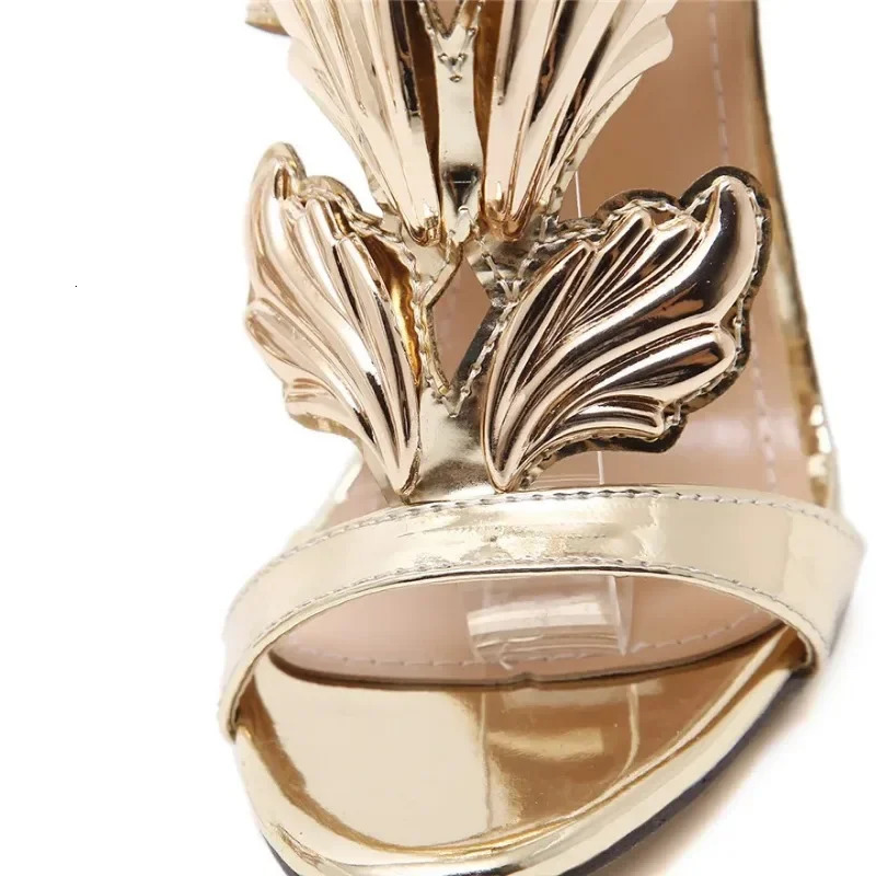 Rome Style Metal Wings Stiletto Womens Sandals Gold Patent Leather High Heels Fashion Ladies Open Toe Double Buckle Party Shoes 260306