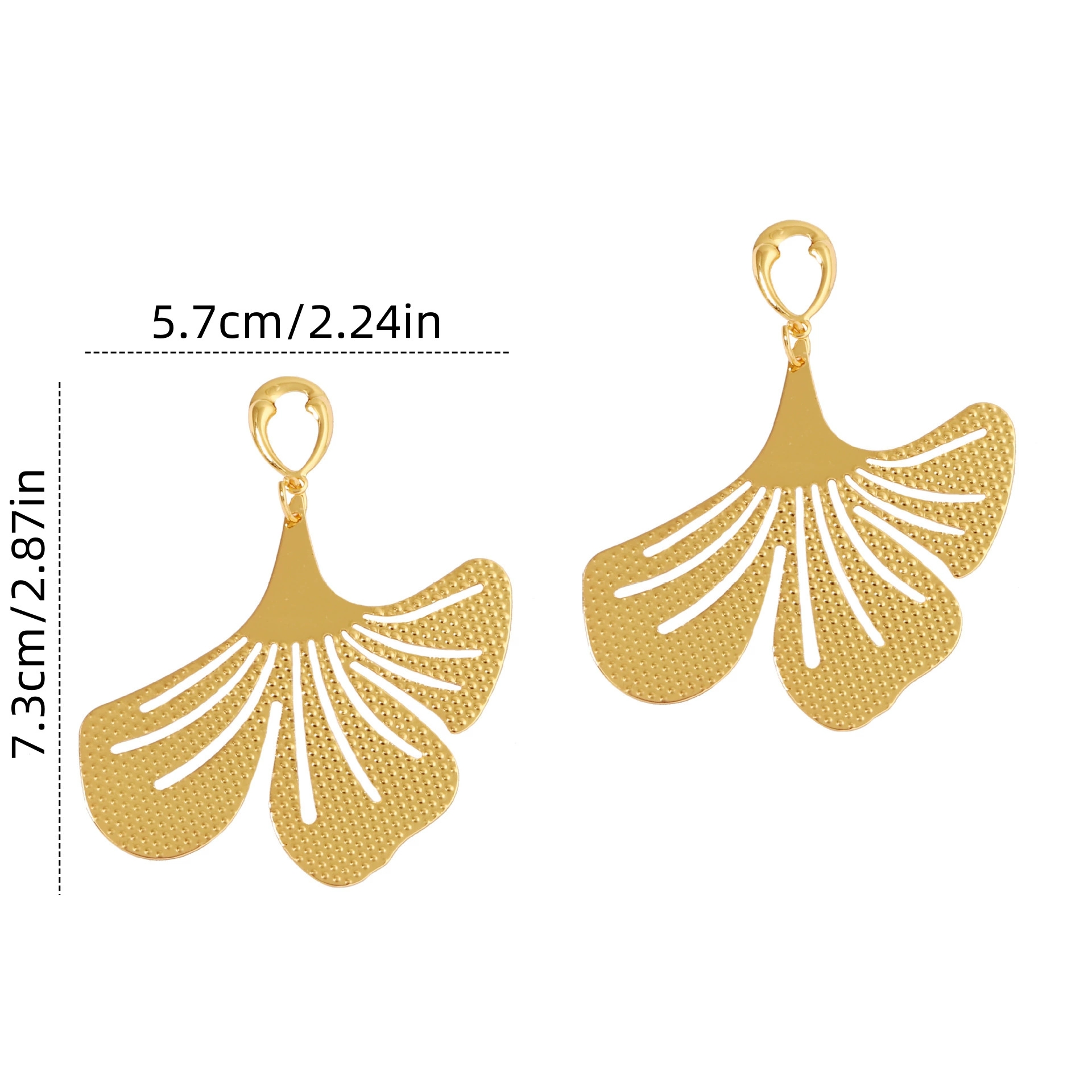 Personalizable Stylish Leaf-Themed Dangle Earrings for a Sophisticated Look