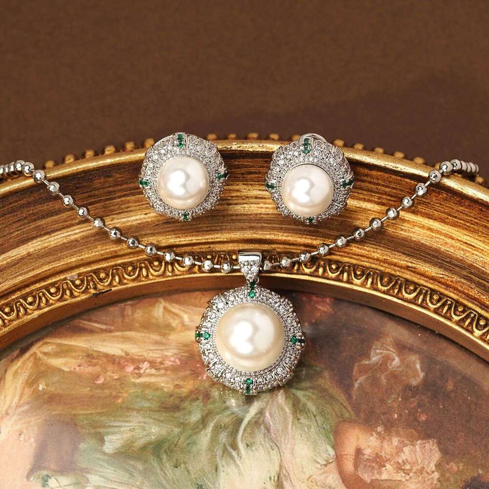 Vintage Fashion Elegant Glass Pearl Women's Simple Copper Inlaid Zircon Eight-Pointed Star Geometric Necklace Earrings Set High-Quality