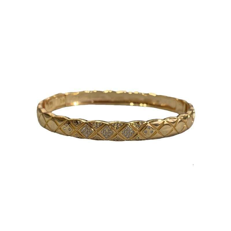 Diamond-Studded Bracelet for Women, Simple and Elegant, Versatile Starry Sky Bracelet, Full Diamond Cross Jewelry fashion accessories