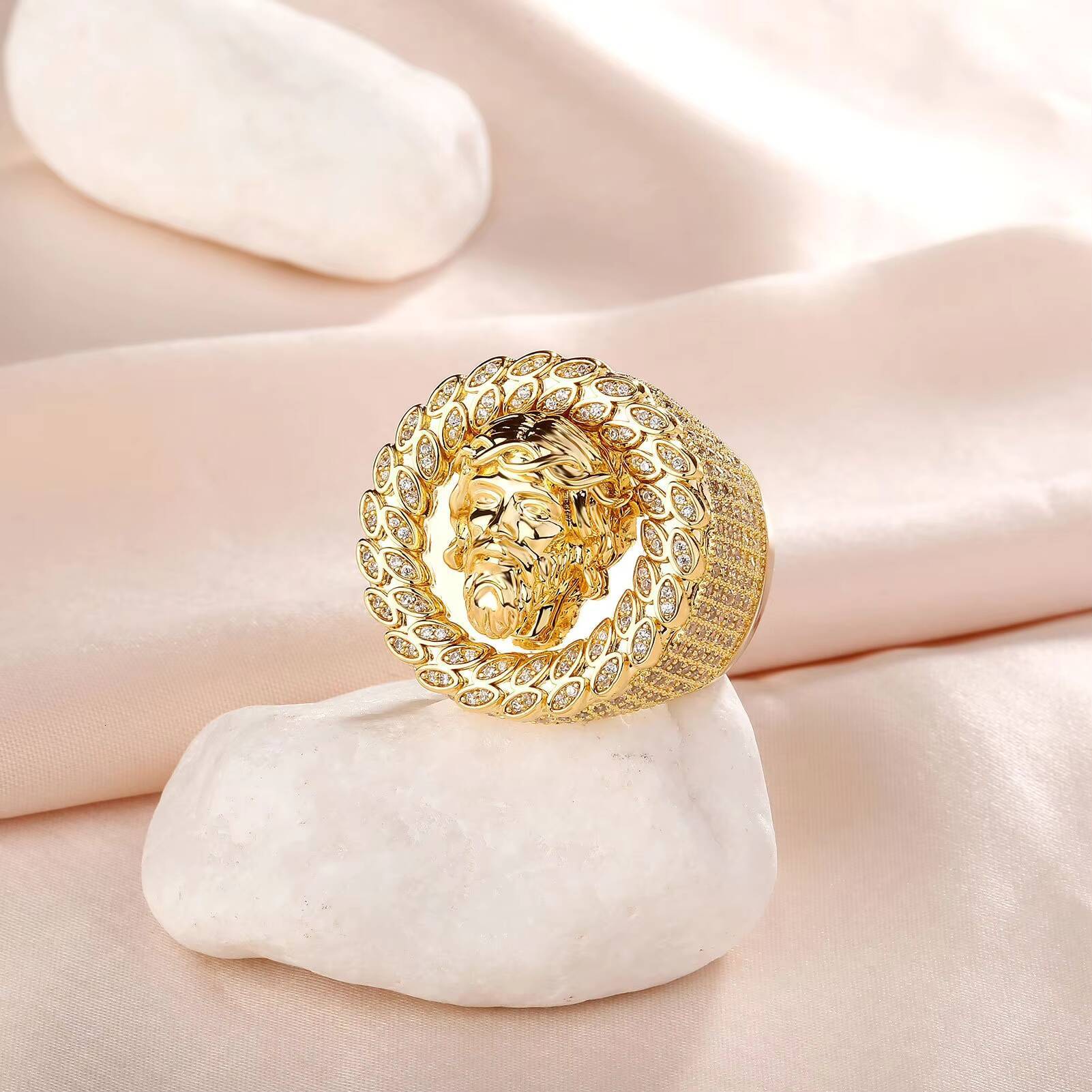 Wholesale Hip Hop Jewelry Christian Jesus Ring Iced Out Cubic Zircon Diamond Jesus Face Head Christ Brass Real Gold Plated Ring