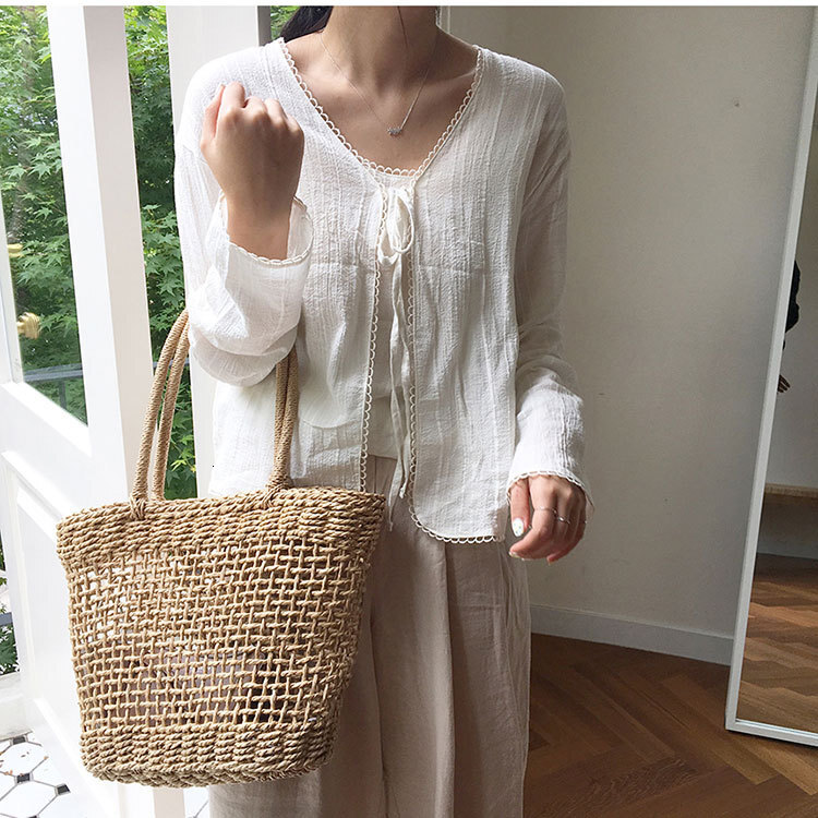 2026 New Straw Bag Rattan Bag Beach Summer Vacation Handheld Shoulder Hyuna Luxury Handbag Handwoven Women's Bag