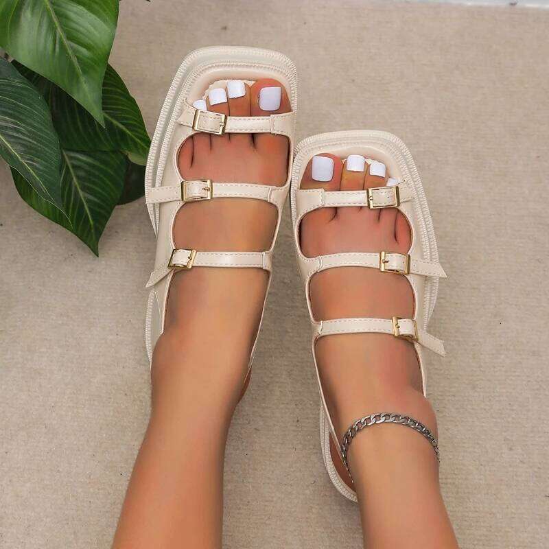 2026 New Summer Fashion One Piece Buckle Thick Bottom Outdoor Beach Shoes Breathable and Comfortable Open toed Sandals
