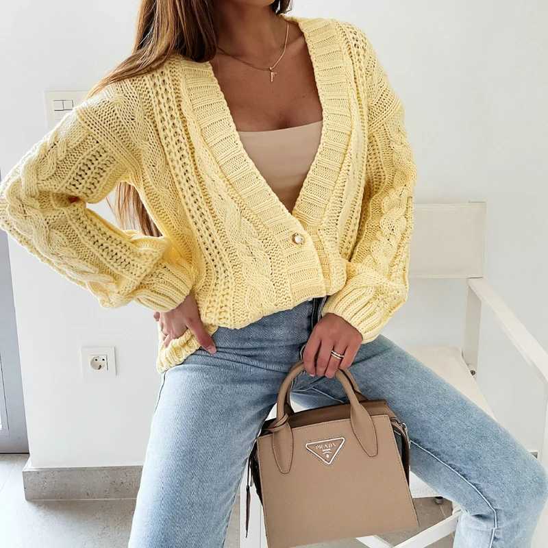 Winter Women Knitted Cardigan Sweater V-neck Long Sleeve Fried Dough Twists Solid Color Casual Autumn Elegant Lady Casual Coat M260306