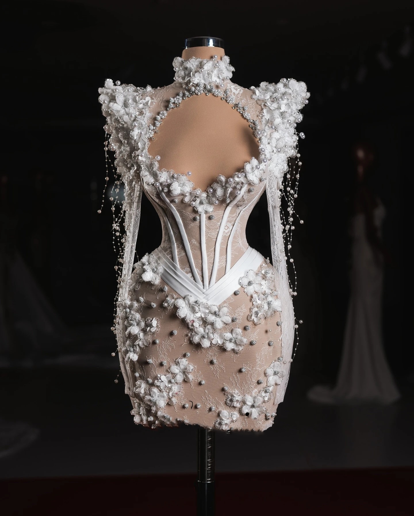 Sexy High Neck Pearls Prom Dresses Tassels Beaded Evening Dress Customized Appliques Above Knee Mini Cocktail Gown