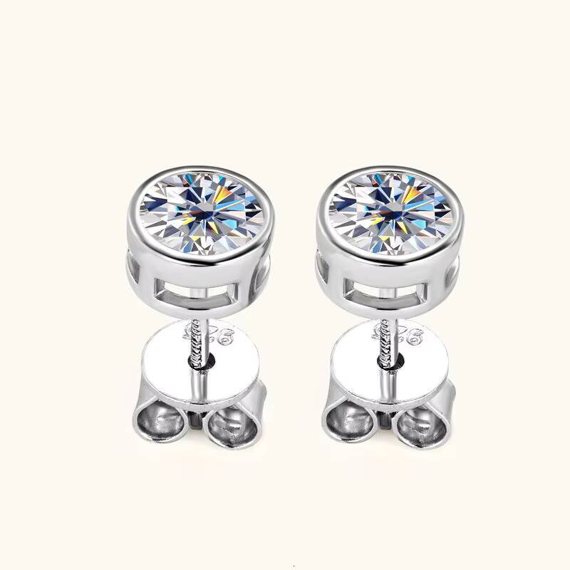 Wholesale 925 Sterling Silver 5mm 05ct D Color Round Cut Moissanite Stud Earrings Unique Trendy for Women and Men