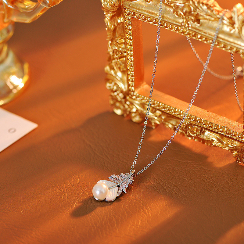 Necklace Elegant Mother-Of-Pearl Micro-Inlaid Feather Necklace Jewelry,Necklace Natural Pearl Earrings And Necklace, Exquisite Light Luxury Necklace
