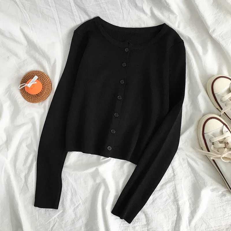 Spring Autumn Knitted Cardigans Women Long Sleeve Buttons Front Vintage Cardgian Top Classic Style Simple Soild Color Chic M260306
