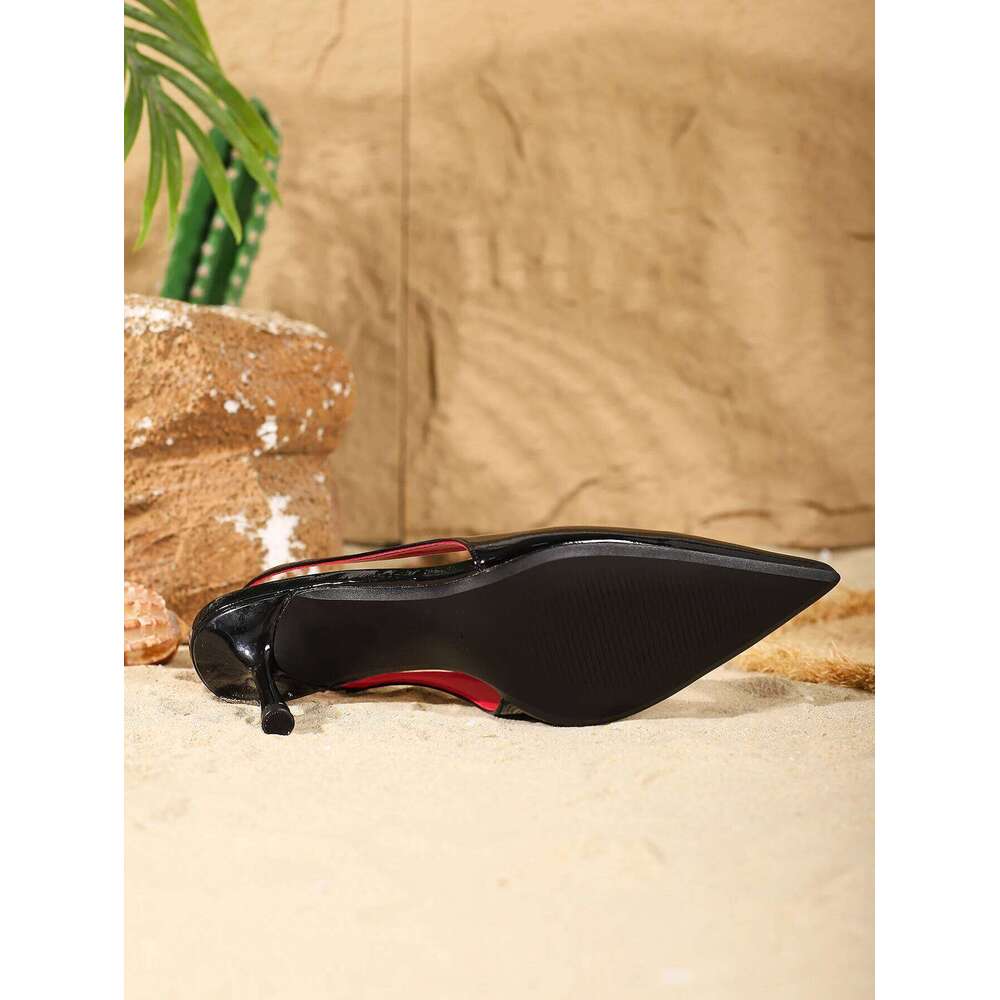 Fashionable elegant black patent leather pointed toe women's Comfortable, simple, and versatile slim high heels.