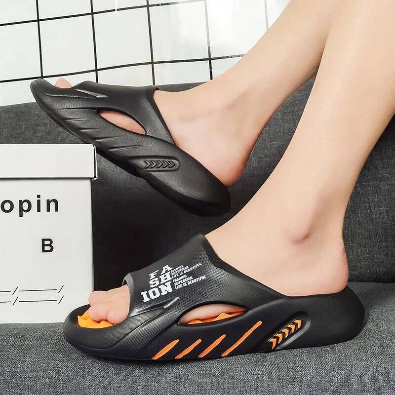 New Summer Man Massage 2025 Indoor Outdoor Beach Soft Bottom Casual Slippers Male Flip Flops Mens Sandals