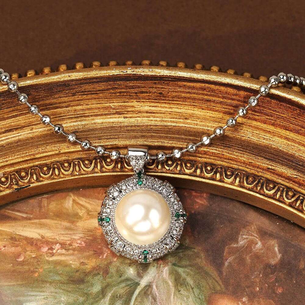 Vintage Fashion Elegant Glass Pearl Women's Simple Copper Inlaid Zircon Eight-Pointed Star Geometric Necklace Earrings Set High-Quality