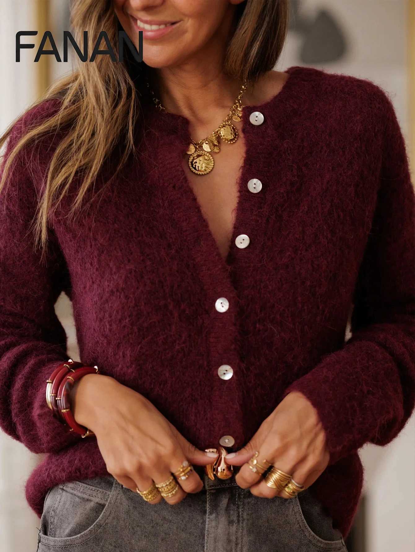 New Autumn/Winter Womens Cardigan Sweater Burgundy Fitted Round Neck Knit Cardigan Casual and Elegant Versatile for Commuting M260306