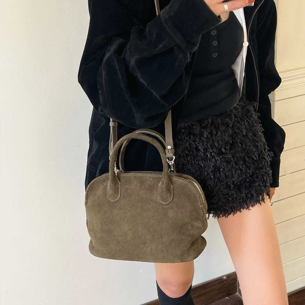 Genuine Grade Suede Cow Leather Womens Clip Bag Designer Shoulder Crossbody Bags Ladeis Cowhide Small Handbag New H260306