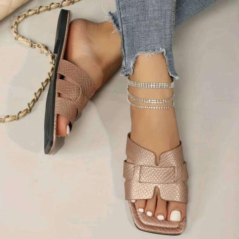 Plus Size Women's Trendy Knitted Flat Bottom Casual Couple Beach Shoes Summer Outerwear Comfortable Sandals for Women
