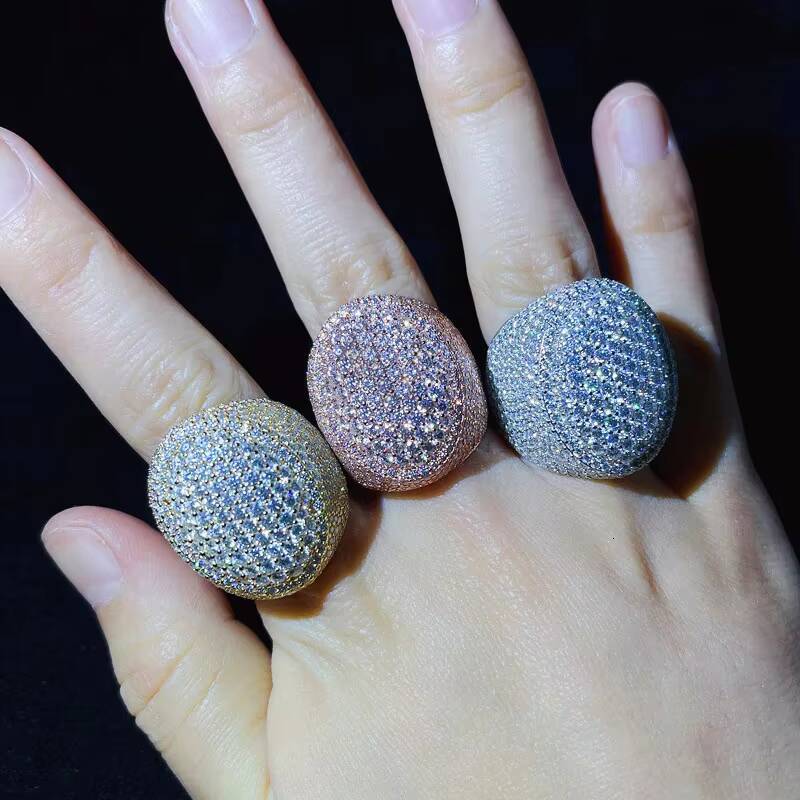 2026 Wholesale High Quality Copper Wedding Anniversary Rings for Women Precious Gold Iced MoissaniteVVSia Inlaid for Engagement Party
