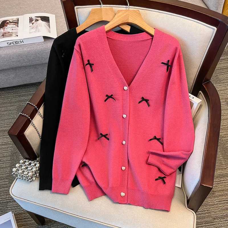 170Kg Plus Size Womens Bust 160 Spring Autumn Loose V-Neck Cardigan Sweater Knitted Bow Jacket Black Rose 5XL 6XL 7XL 8XL 9XL M260306