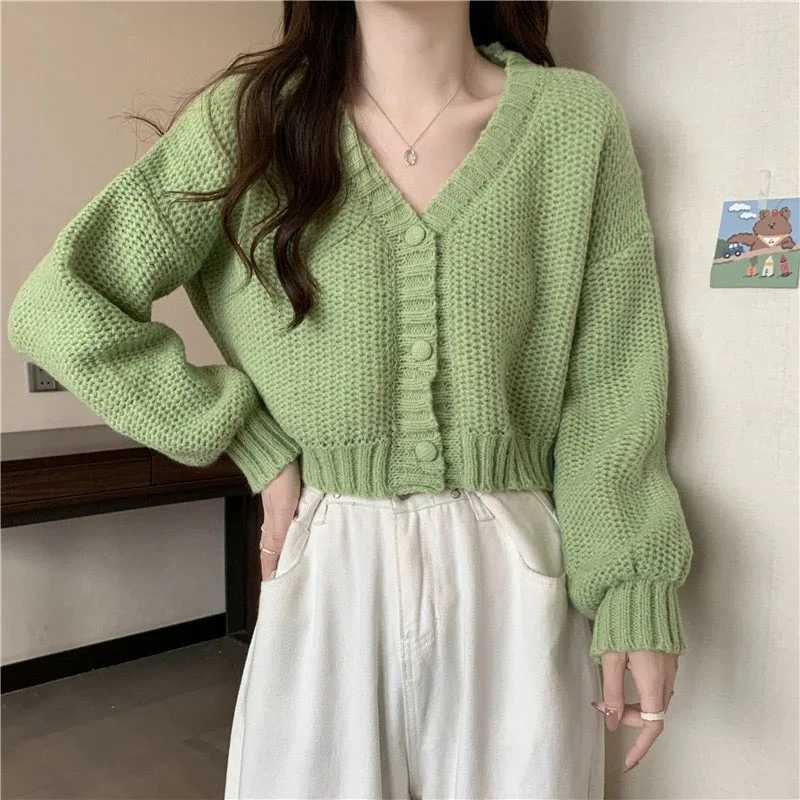 Solid Cropped Knitted Cardigan for Woman 2025 Comfortable Soft Single-Breasted Sweater Jacket Korean V-Neck Long Sleeve Knitwear M260306