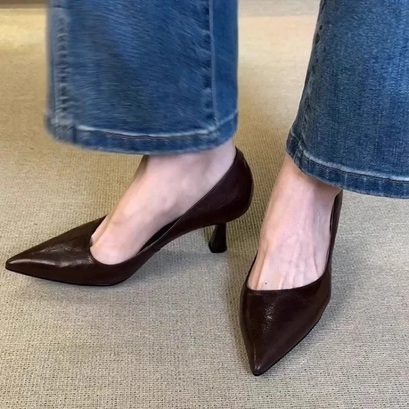 Sharp pointed shallow mouth low profile single shoes comfortable commuting single shoes simple 260303
