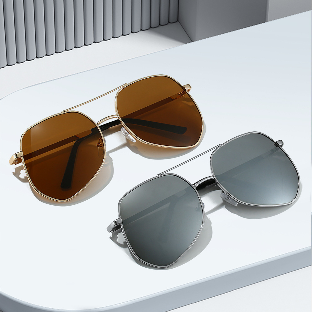 New Square Pilot Thin Metal Frame Outdoor Anti-UV High-end Driving Sunglasses