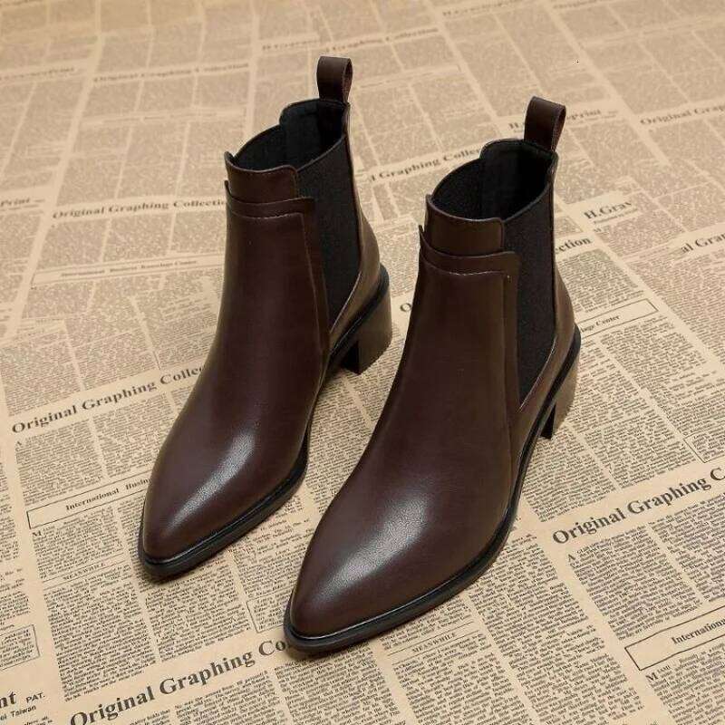 2025 New Women's Chelsea for Autumn/Winter - Pointed Toe Ankle Boots, Leather Mid-Heel Pumps, French Retro Short Boots