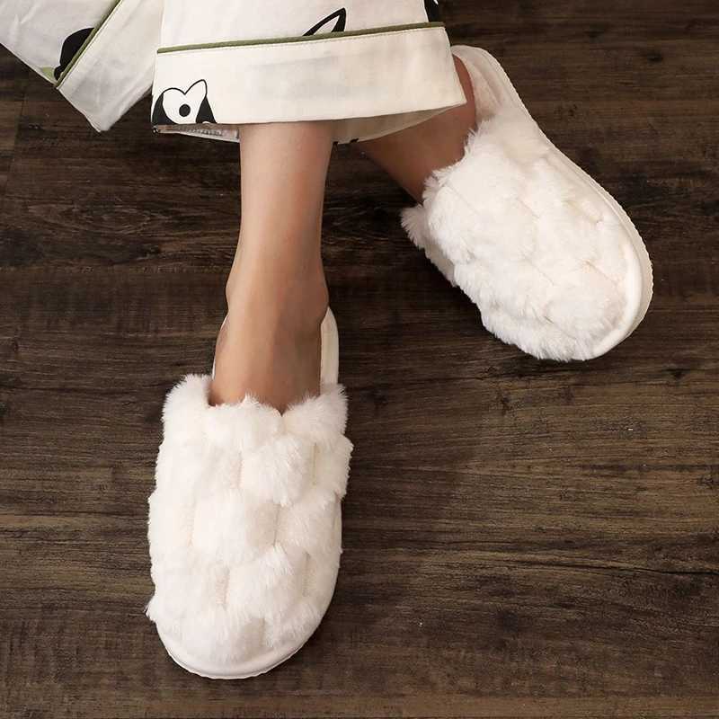White Fluffy Indoor Home Slippers Women Comfortable Warm Plush Flats Slides Woman Soft Sole Non Slip Bedroom Floor Slippers S260305