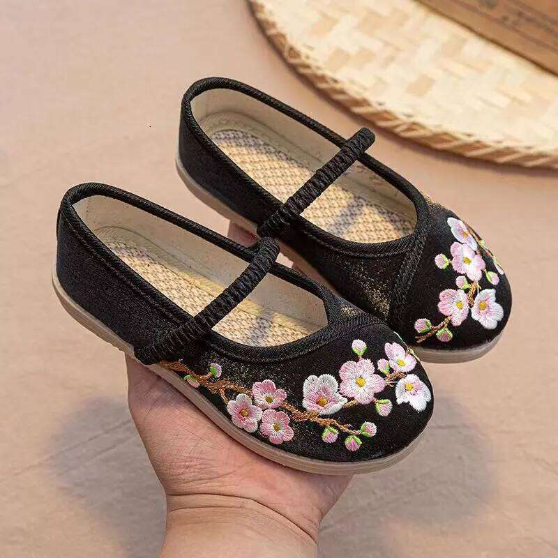 New Children's Ethnic Style Embroidered Canvas Rubber Sole Linen Insole Round Toe Slip-On Light Girls Vintage Hanfu Shoes 26H0306