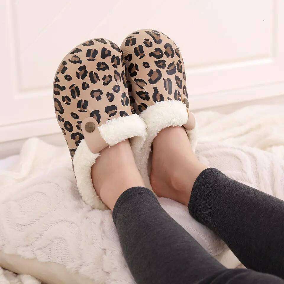 Litfun Winter Plush Garden Shoes Women Fur Clogs Men Soft Furry Waterproof Slippers Outdoor New Cozy Fuzzy Home Slipper