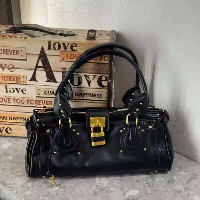 Vintage Lock Buckle Designer Tote Bag,Classic Large Capacity Commuting Shoulder Bags, Fashionable Lady Handbags,Punk Street Bag
