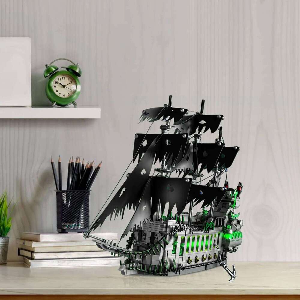1573Pcs Pirate Building Blocks Set Ghost Ship Flying Dutchman Assembly Model Toys for Adult Boys Christmas Birthday Gifts Z260306