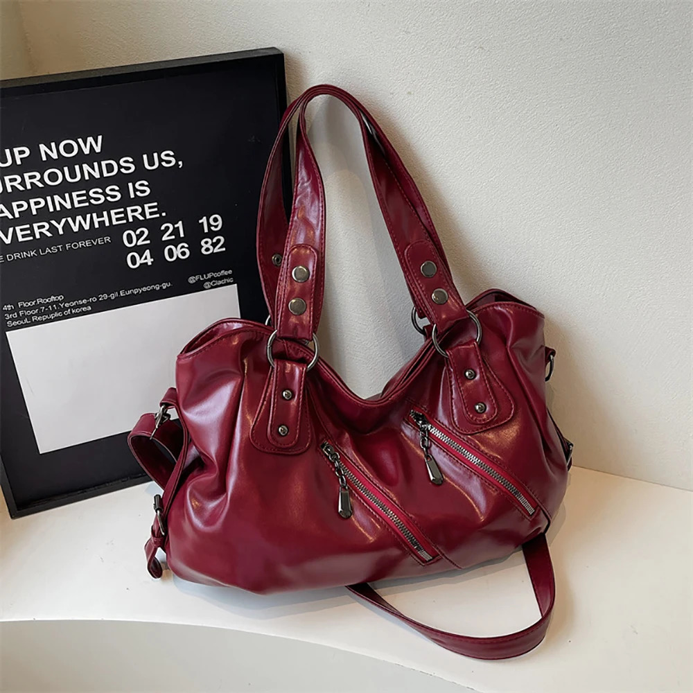 Glossy PU ed Rivet Zipper One Shoulder Bag Large Capacity Versatile Tote Bags Delicate Soft All-Match Crossbody Packs 260303