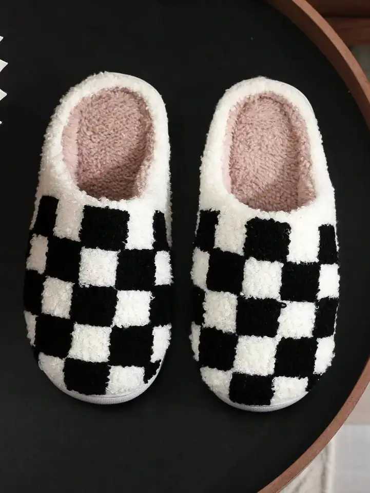 Black and White Plaid Comfortable Indoor Cotton Slippers for Men and Women Autumn and Winter Home Use S260305