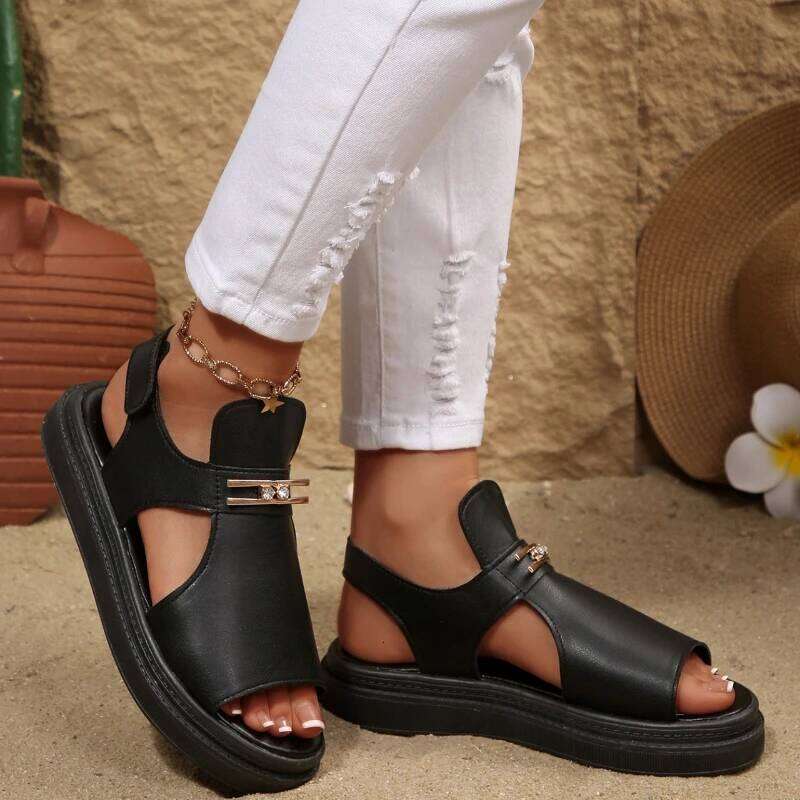 2026 Summer New Women's Classic Retro Fashion Sandals Casual Lightweight Non slip Open toed Soft Flat Shoes