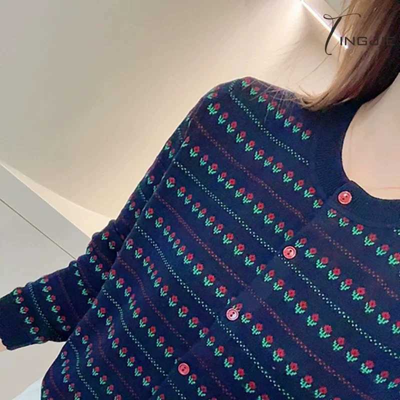 Fashion Retro Jacquard Design Knitted Cardigan Top for Women M260306