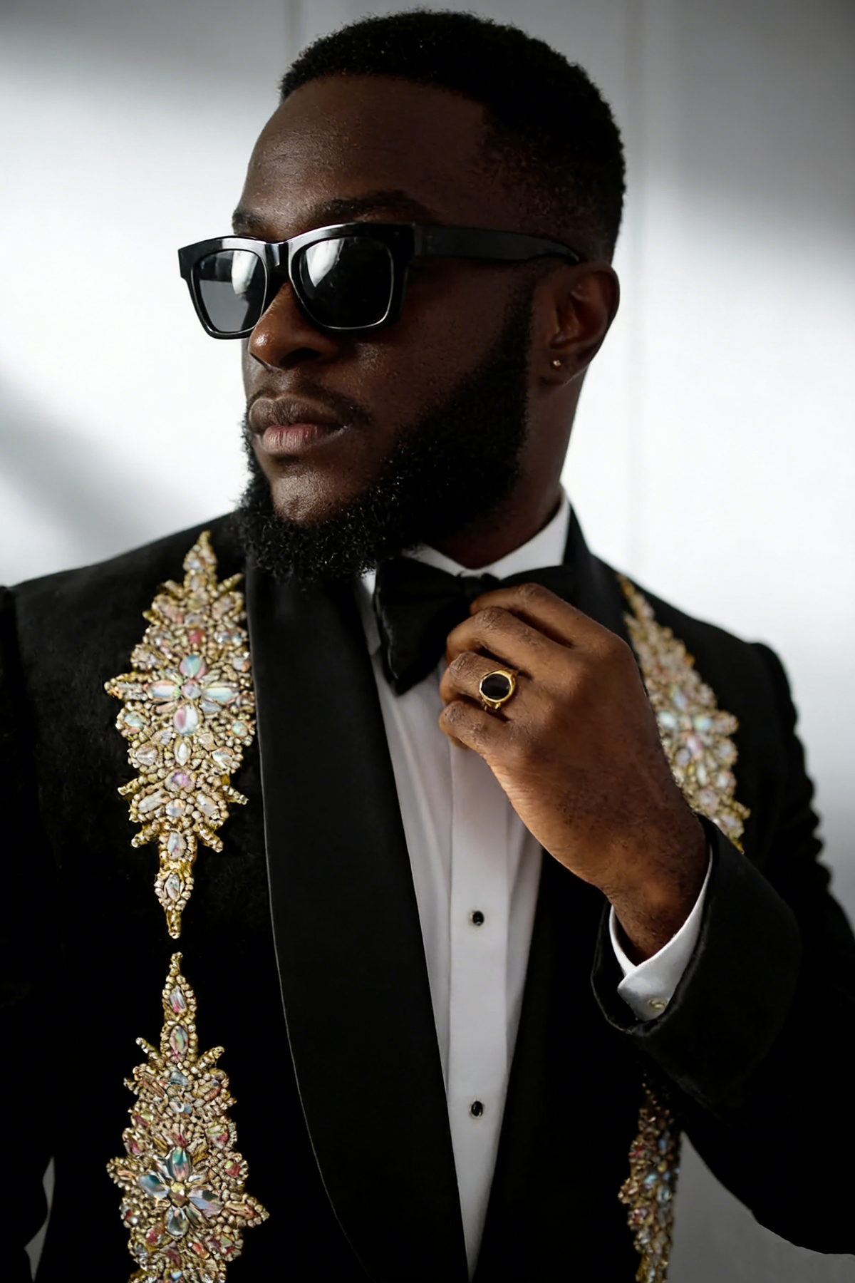 Diamond Appliques Velvet Groom Suits Blazer One Piece Formal Suits Outwear Jacket Customized Evening Party Prom Pocket Jacket