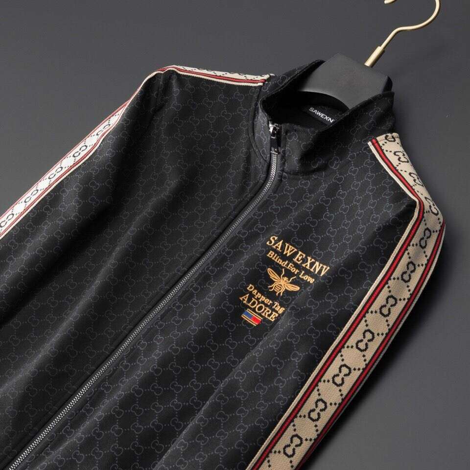 Luxury Bee Embroidery Stand-Up Collar Cardigan Sweatshirt Men With Letter Embossing, Fashionable Jacket