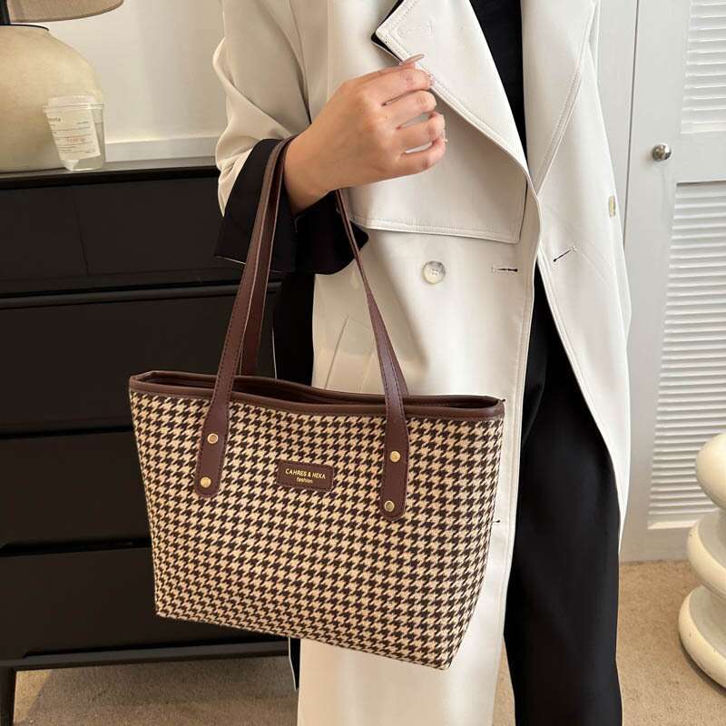 Fashion Commuting Large Capacity Autumn Plaid Trendy Casual New Shoulder Tote Women S Bag XIU LAI SI