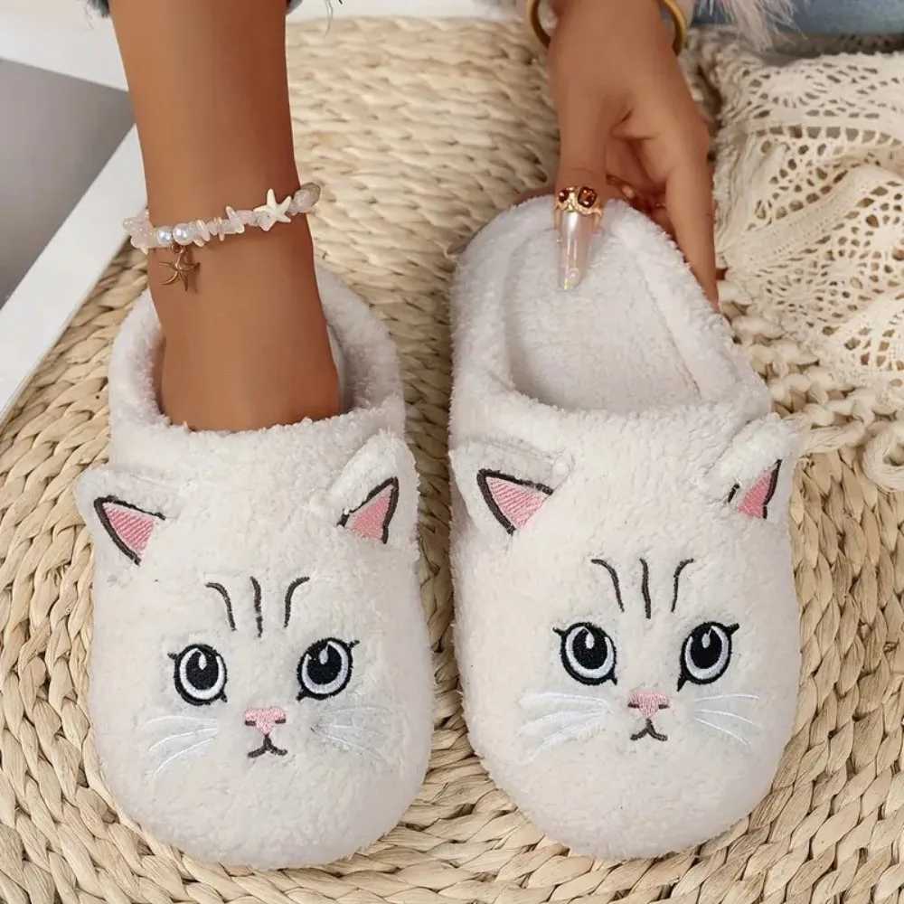 Cat Pattern Print Womens Cotton Slippers Winter Warm Soft Fabric Couple Slippers Comfortable Fluffy Texture Home Slippers S260305