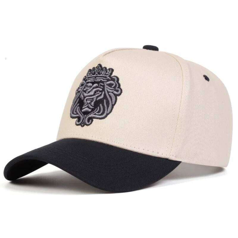 Unisex Crown Lion Embroidery Baseball Caps Spring and Autumn Outdoor Adjustable Casual Hats Sunscreen Hat Y260304