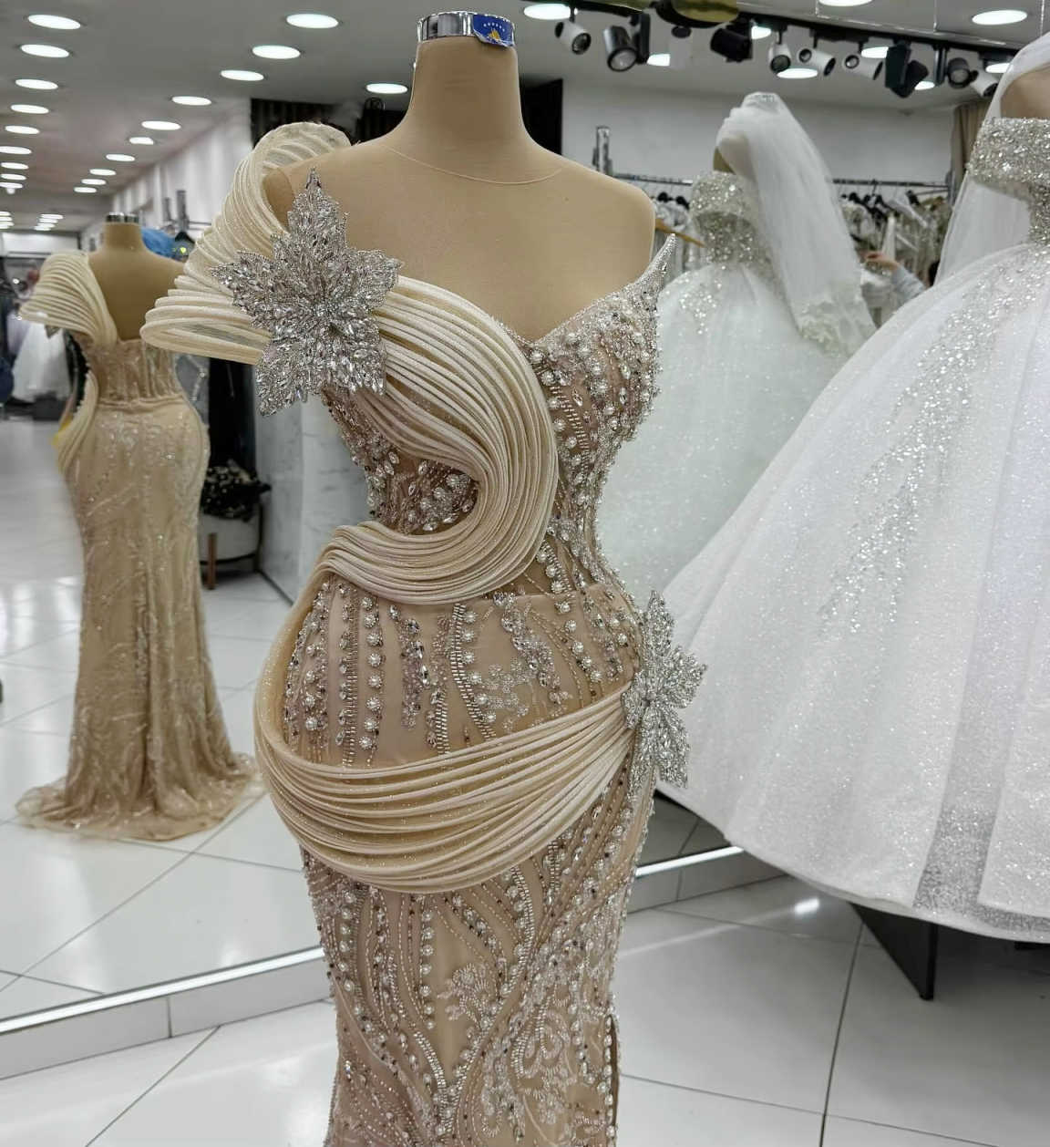 New Mermaid Evening Dresses One-Shoulder Sleeveless Crystals Pearls Prom Party Dresses With Side Slit Customized