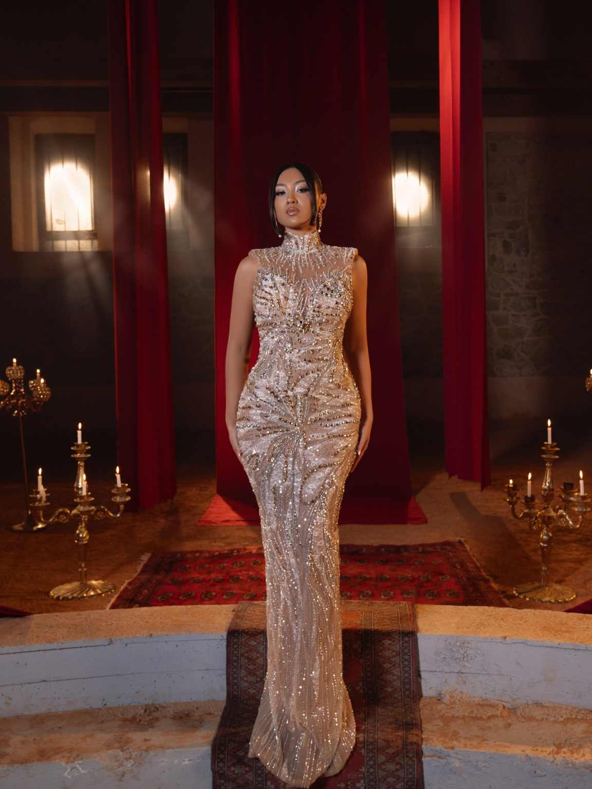 Sparkling Crystals Mermaid Prom Gowns High Neck Sleeveless Evening Dresses Beaded Floor Length Customized Dinner Party
