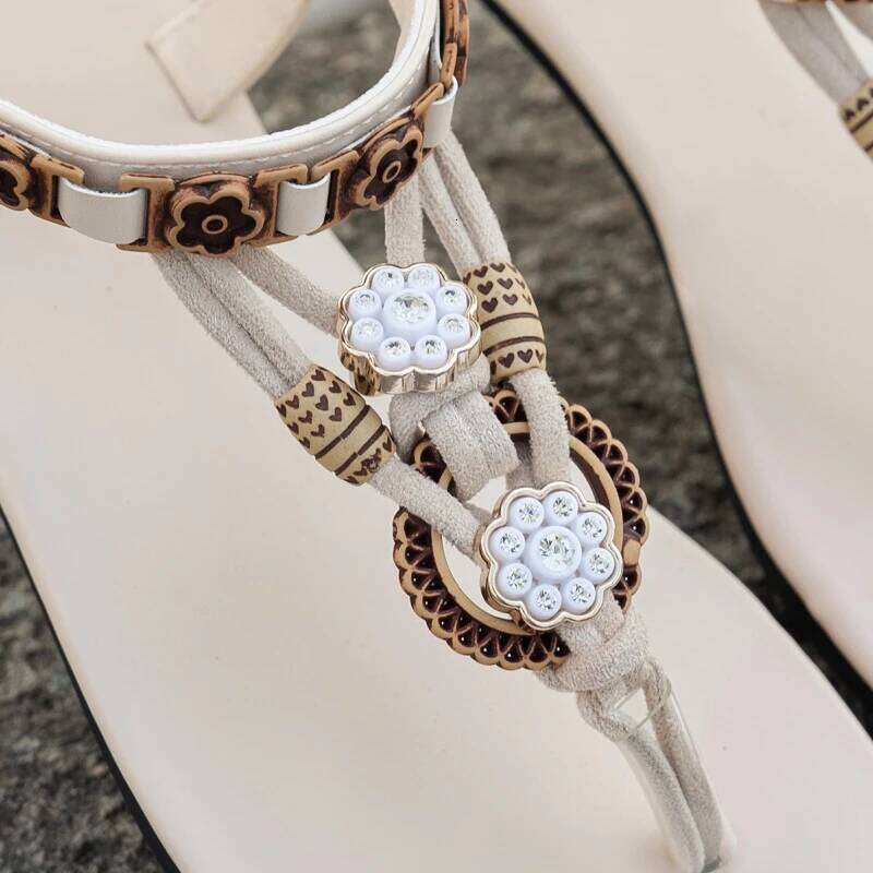 2026 New Women's Fashion Simple Sandals Summer Open Clamp Toe Elastic Band Design Flat Shoes