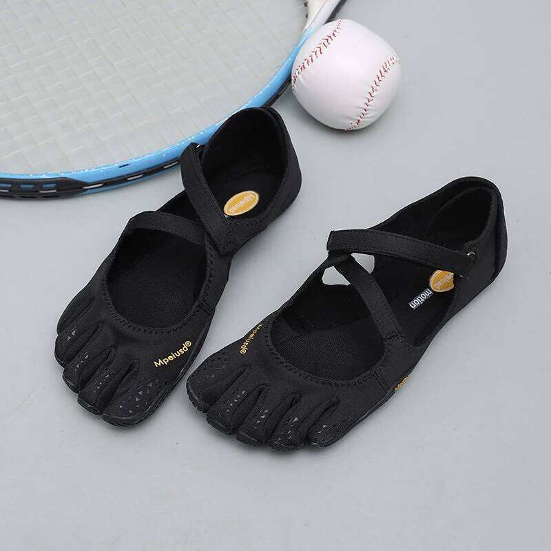 Women's Split Toe Aqua Shoes|Quick-Dry Non-Slip Water Socks for Yoga, Hiking, Beach&Pool|Lightweight Barefoot Pilates&Dance Shoe