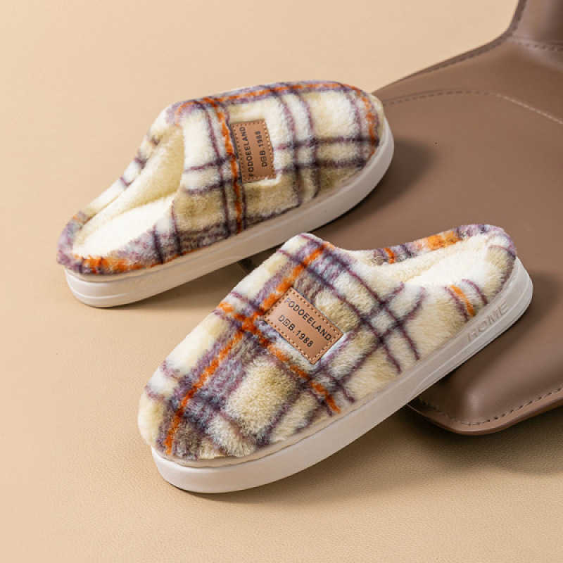 Winter 2025 new model indoor home use thick-soled non-slip warm plush maternity shoes plaid cotton slippers for women in autumn S260305