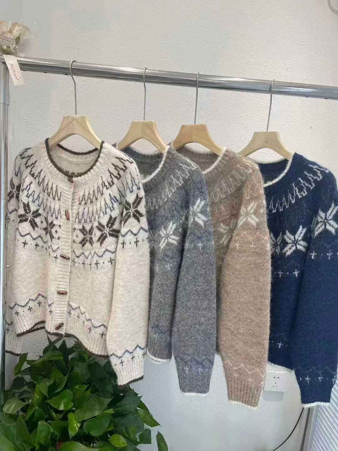 Zjaiss Autumn Winter New Lazy Style Loose Long Sleeves Bull Horn Button Knitted Cardigan Korean Retro Jacquard Women Sweater M260306