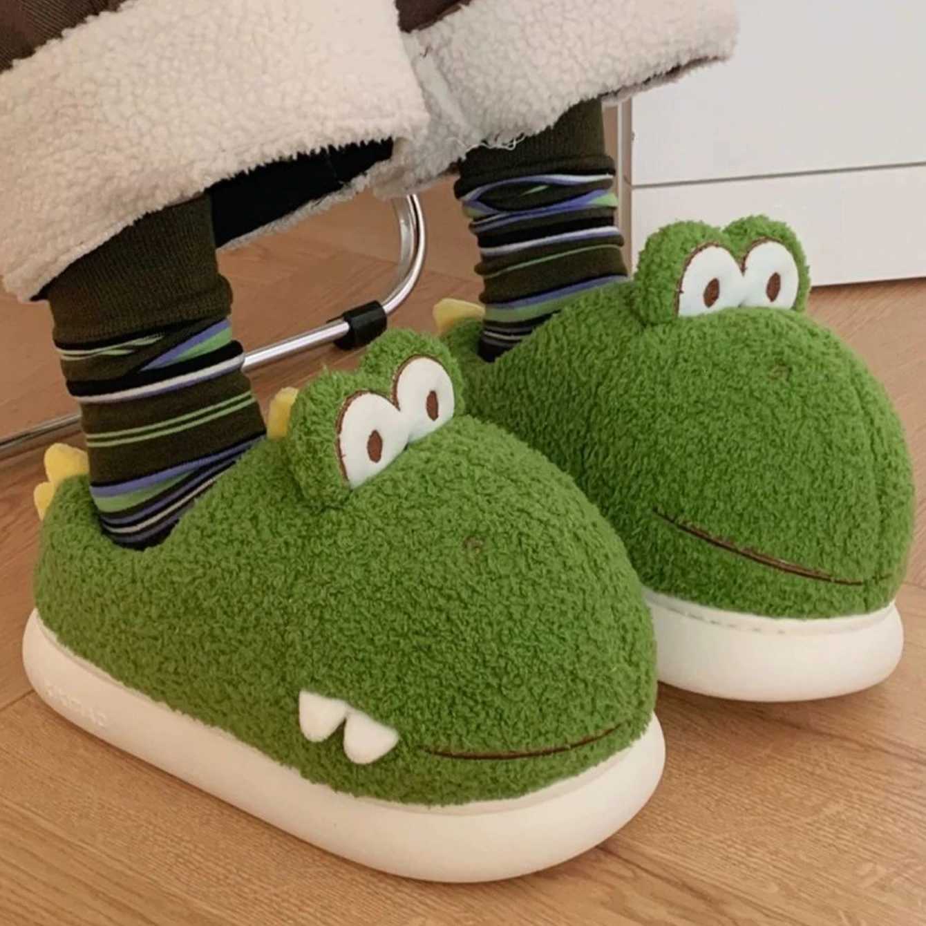 Cute Crocodiles Single Band Winter New Women Slipper Soft Heel Platform Fur Warm Indoor Comfortable Home Fluffy Home Slippers S260305