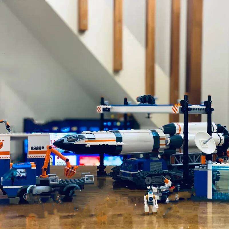 Third Party Compatible MOC Sets City Series Building Blocks Rocket Loading NASA Transportation Center Children's Toys Gift Z260306