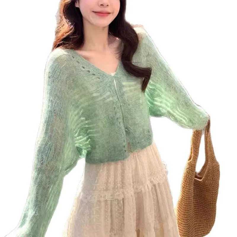 Spring Autumn Thin Hollow Out Cardigan Women Korean Style Green V-Neck Cropped Knitwear Ladies Streetwear Long Sleeves Sweaters M260306
