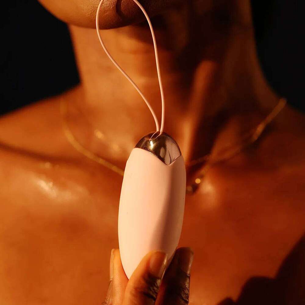 Jissbon For 18 Clitoris Egg Vibrator with 8 Vibration Modes Remote Control Dildo Machine Women Sex Toys W260305