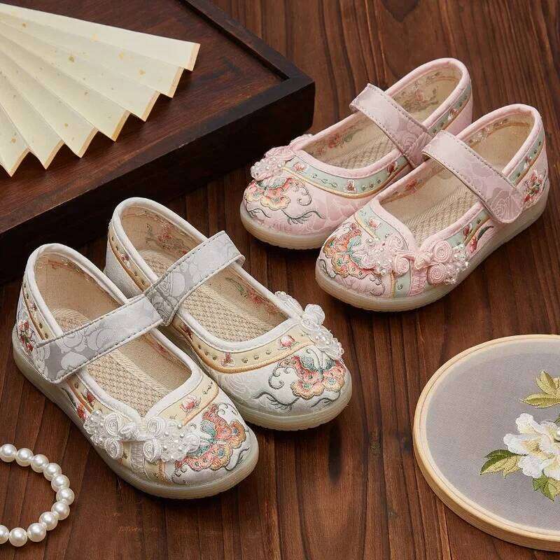 Kids Hanfu Sweet Embroidery Flower Girl Princess Fashion Chinese Ancient Style Children's Causal Flat Cloth Shoes 26H0306